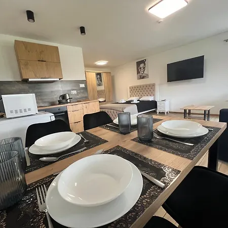 Appartement I Wypoczynkowe Z Jacuzzi Lidzbark