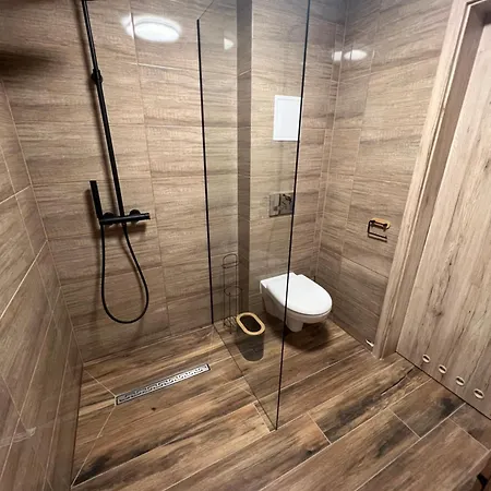 Appartement I Wypoczynkowe Z Jacuzzi Lidzbark *