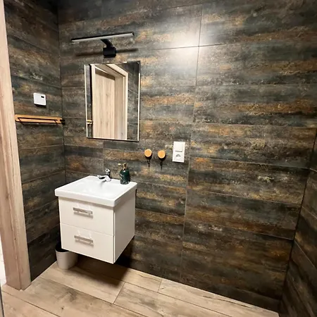 I Wypoczynkowe Z Jacuzzi Lidzbark Apartmán *