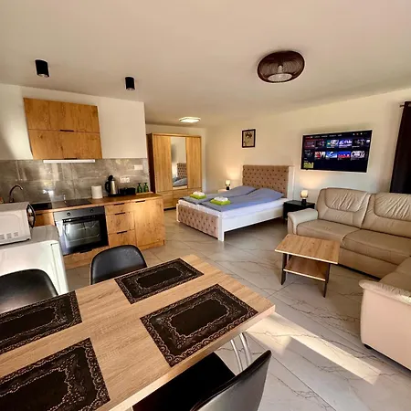 I Wypoczynkowe Z Jacuzzi Lidzbark Apartamento