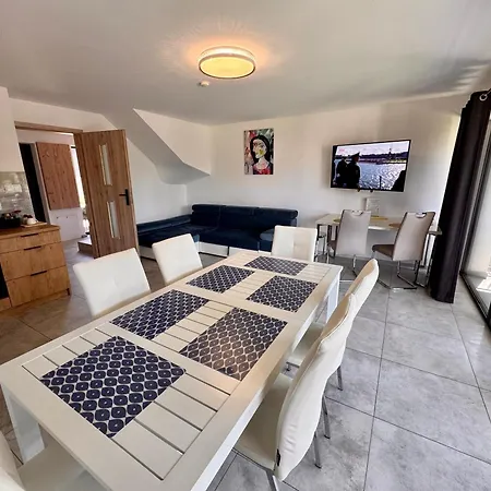 I Wypoczynkowe Z Jacuzzi Lidzbark Apartamento