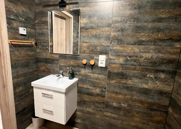 I Wypoczynkowe Z Jacuzzi Lidzbark 公寓 *